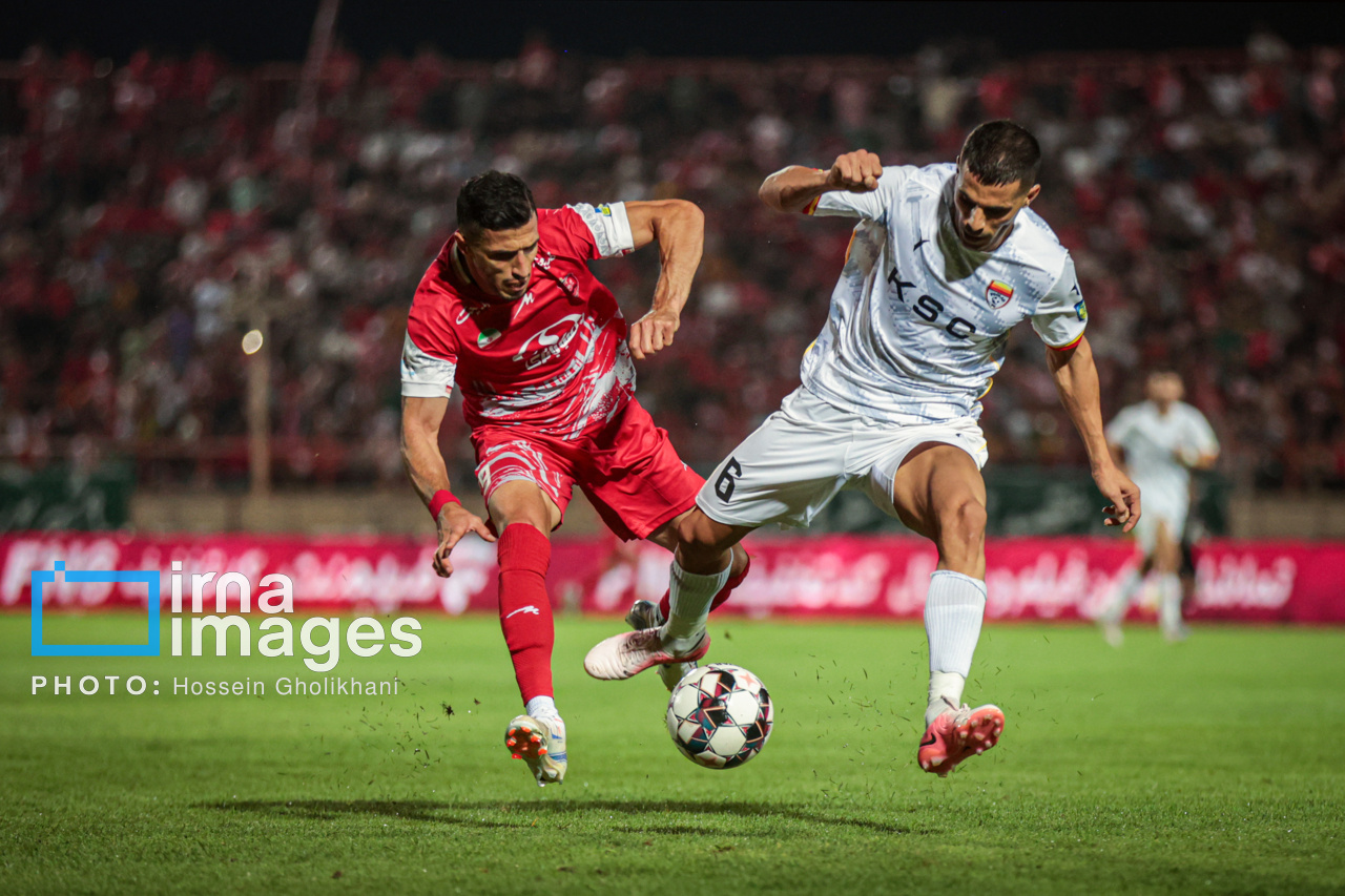 لیگ برتر فوتبال- پرسپولیس و فولاد خوزستان