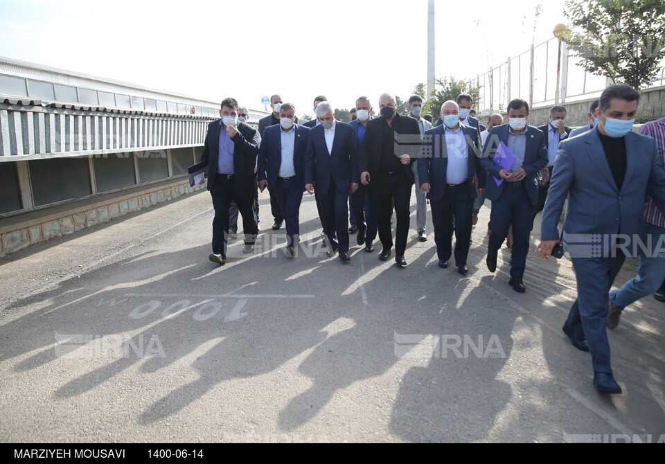 بازدید وزیر ورزش از مجموعه دوومیدانی آفتاب انقلاب