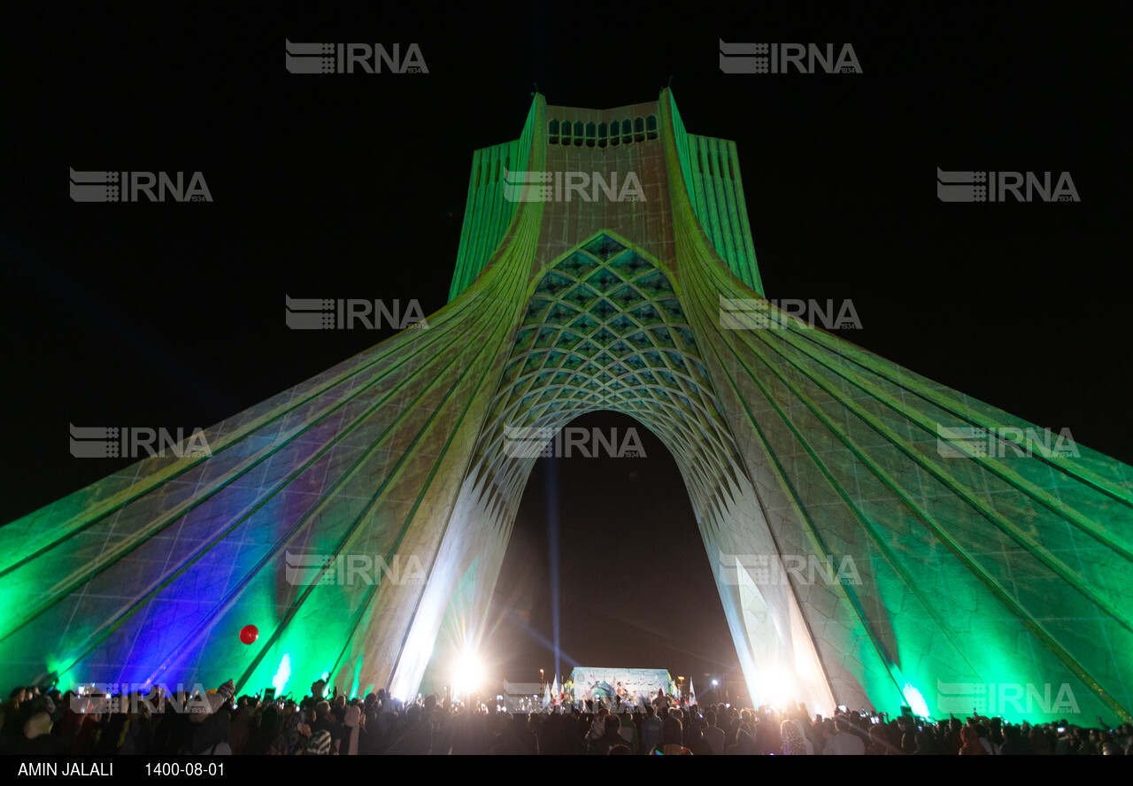 جشن میلاد خاتم الانبیاء در میدان آزادی