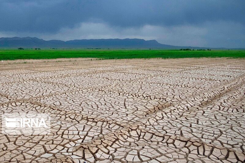 پیچش نسیم خشکسالی بر تن دیار مینودری