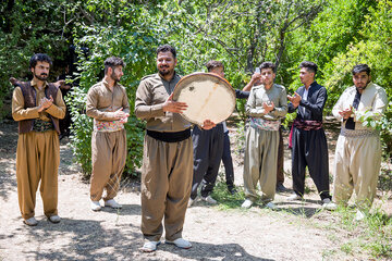 جشن چله تابستان در روستای زردوئی