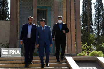 Tajikistan interior minster visits Tomb of Saadi