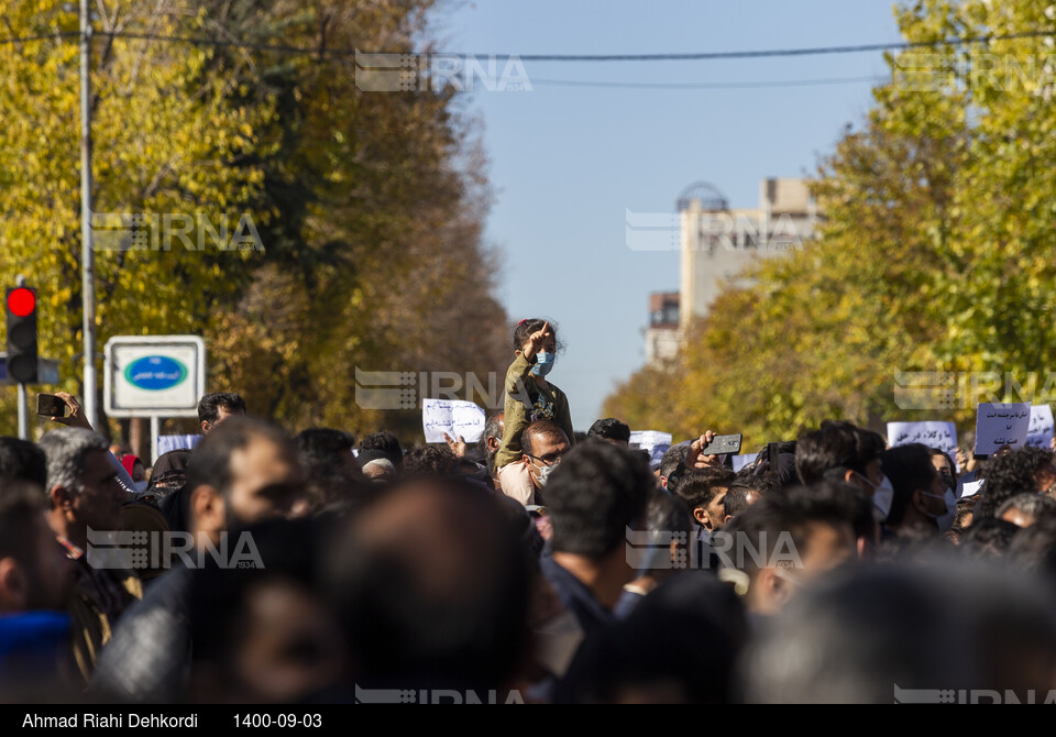 تجمع مردم چهارمحال و بختیاری در مخالفت با طرح‌های انتقال آب