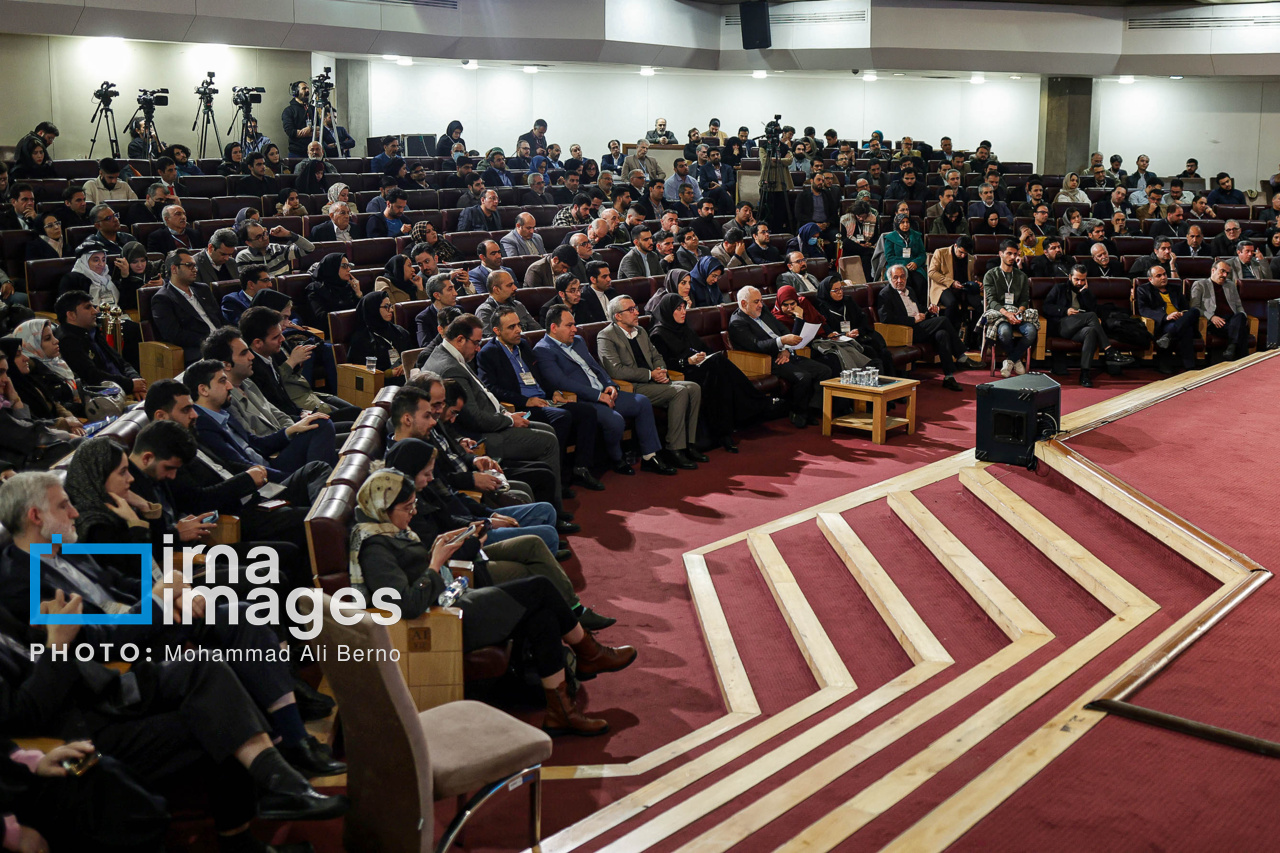 همایش «گفت‌وگوی ملی درباره وفاق ملی»