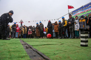 Festival local de jeux dans Khorāsān du Nord