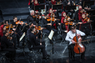 L'orchestre de chambre de Saint-Pétersbourg se produit à Téhéran 