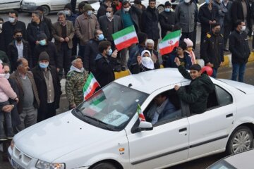 راهپیمایی خودرویی ۲۲ بهمن در میاندوآب