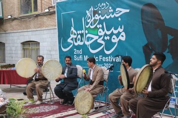 دومین جشنواره موسیقی خانقاهی در سنندج برگزار شد