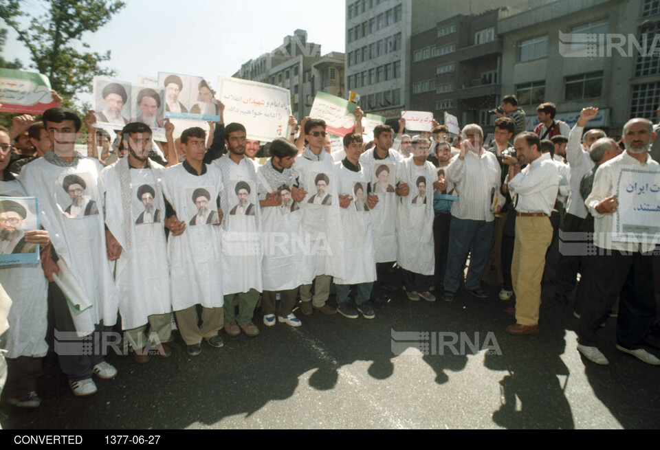 مراسم تشییع شهید محمود صارمی خبرنگار ایرنا و شهدای دیپلمات ایران در مزار شریف