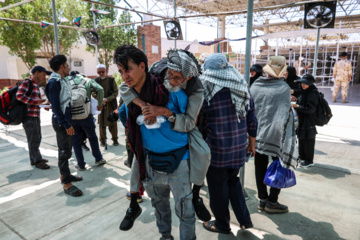 Foreign Pilgrims of Arbaeen at the Iran-Iraq Border