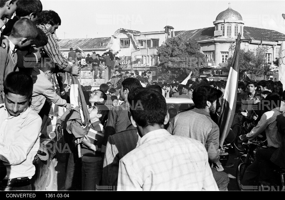 شادمانی مردم همدان به مناسبت فتح خرمشهر