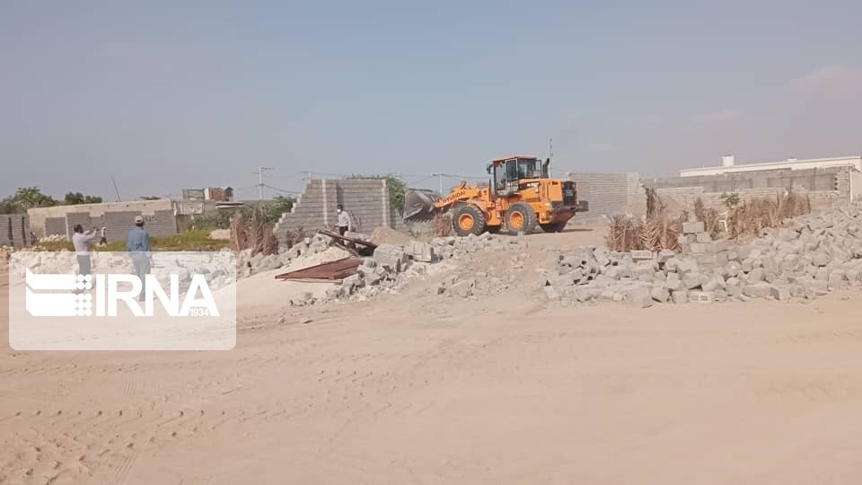 هشت قطعه از اراضی ملی در جزیره قشم رفع تصرف و به دولت بازگردانده شد