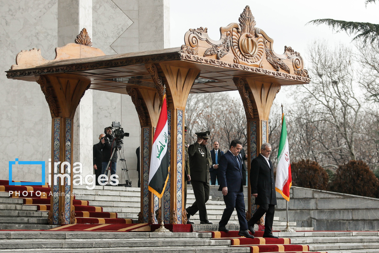 استقبال رسمی از نخست وزیر عراق