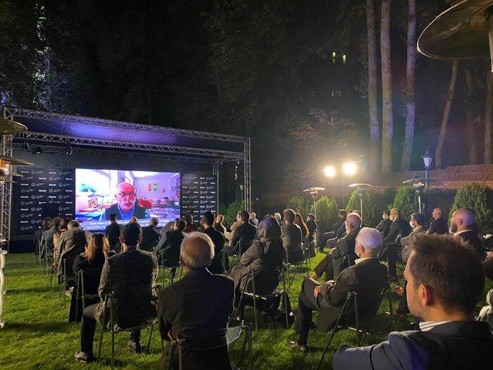 «نگاه دوموس به ایران» به «ویلا نمازی» رسید/ضمیمه معماری ایران در دوموس