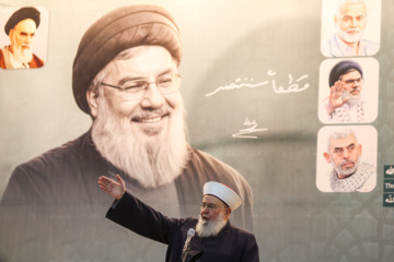 Commémoration du 40ème jour du martyre de Nasrallah au sanctuaire sacré de l'Imam Khomeini de Téhéran