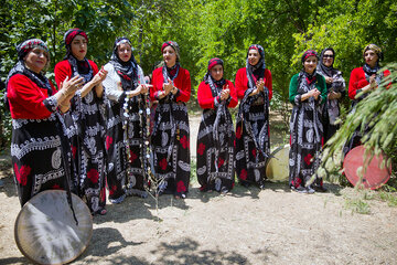 جشن چله تابستان در روستای زردوئی