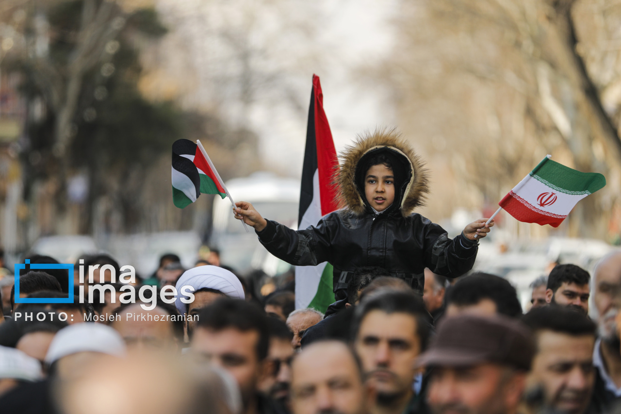 راهپیمایی «جمعه نصر» در سنندج