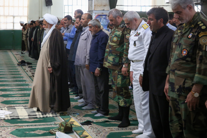 تجلیل از «آرین سلیمی» در نماز جمعه کرمانشاه- ۲۶ مرداد ۱۴۰۳