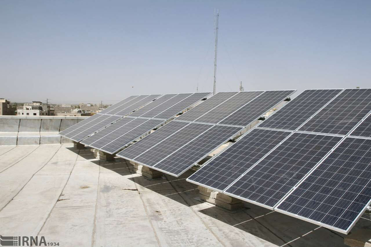اردستان ظرفیت تولید افزون بر ۱.۵ مگاوات برق‌ خورشیدی دارد