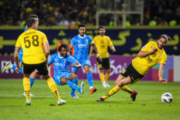 Football match between Sepahan and Al-Hilal