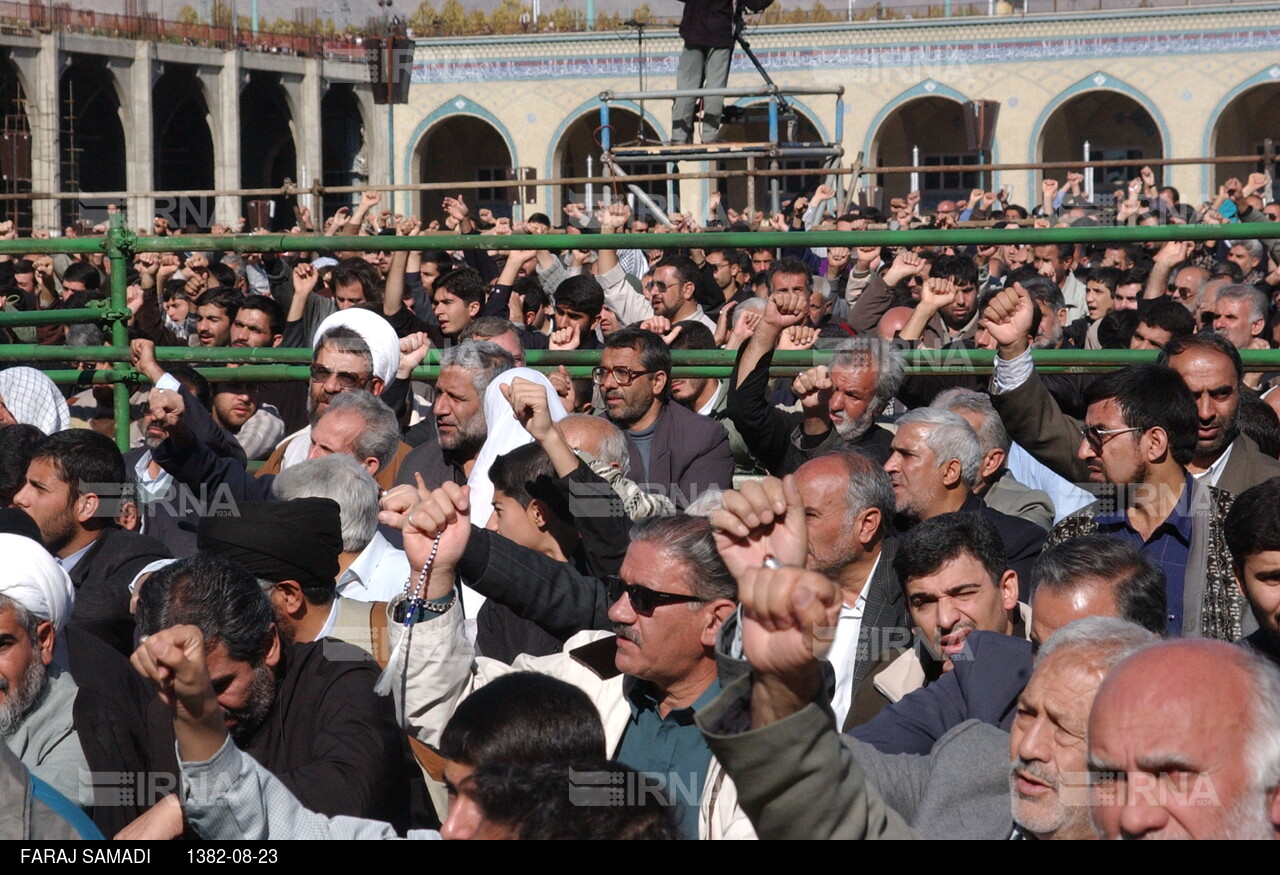 برگزاری نخستین نماز جمعه تهران در مصلی امام خمینی به امامت مقام معظم رهبری