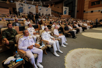 Conmemoración del Día de la Marina del Ejército iraní en Kish 