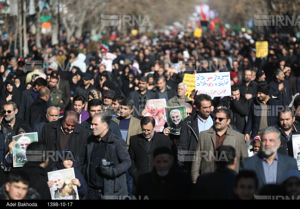 شرکت مردم همدان در مراسم بزرگداشت سردار سلیمانی