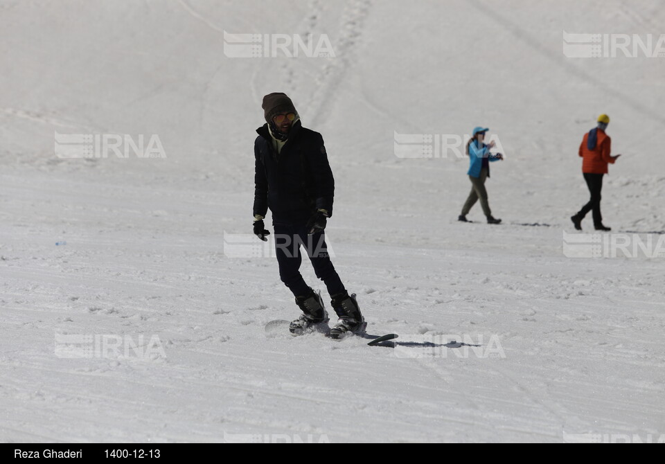 تفریحات زمستانی در پیست پولادکف فارس