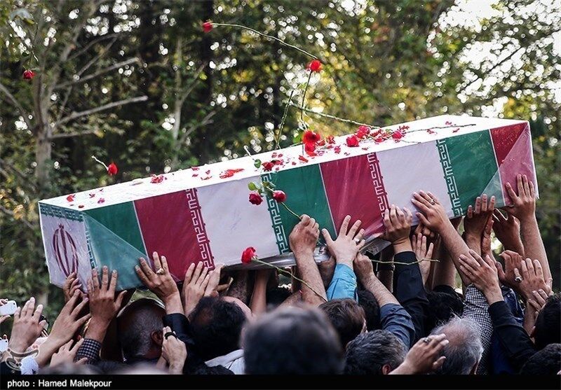 پیکر پاک شهید یاوری در یزد تشییع شد