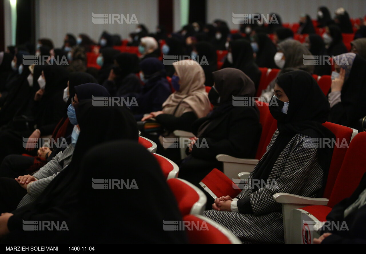 مراسم بزرگداشت روز زن در تالار وحدت