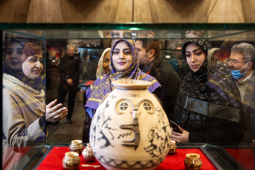 «جشنواره هنر ایران زمین» در برج آزادی