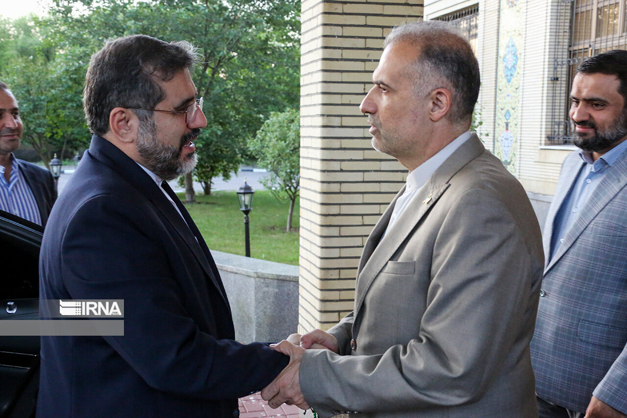 Visit of Iran minister of culture to Russia