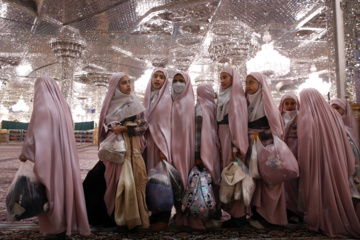 Iran : La « fête des anges » au sanctuaire de l'Imam Reza (P)