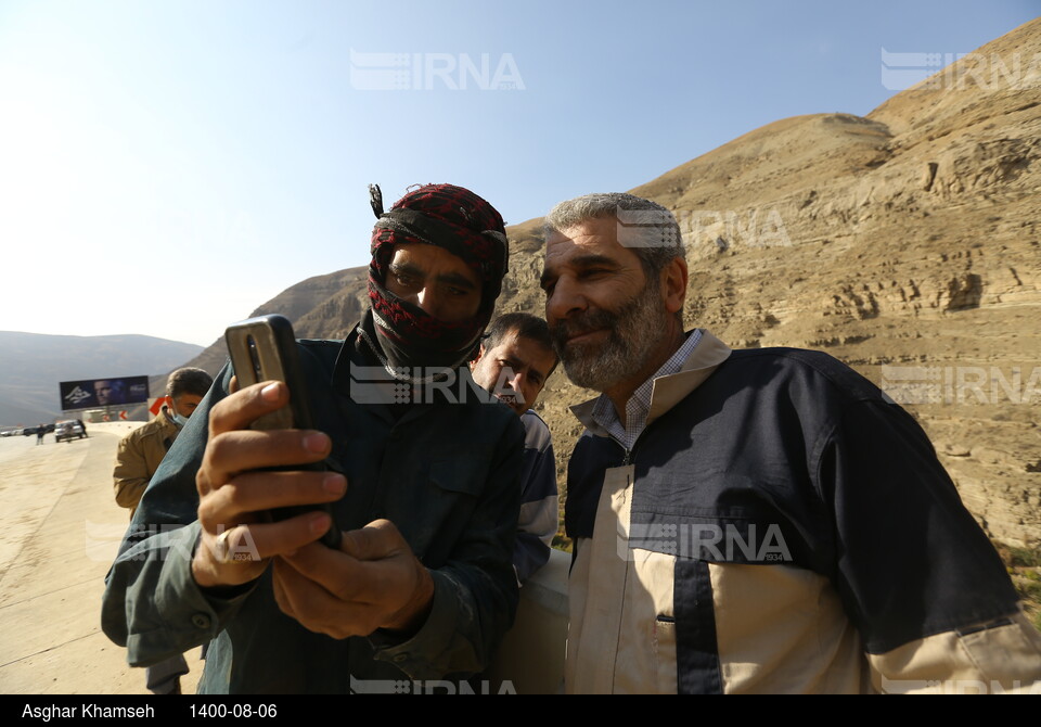 انفجار صخره ۵۰۰۰ تُنی در آزادراه تهران-شمال