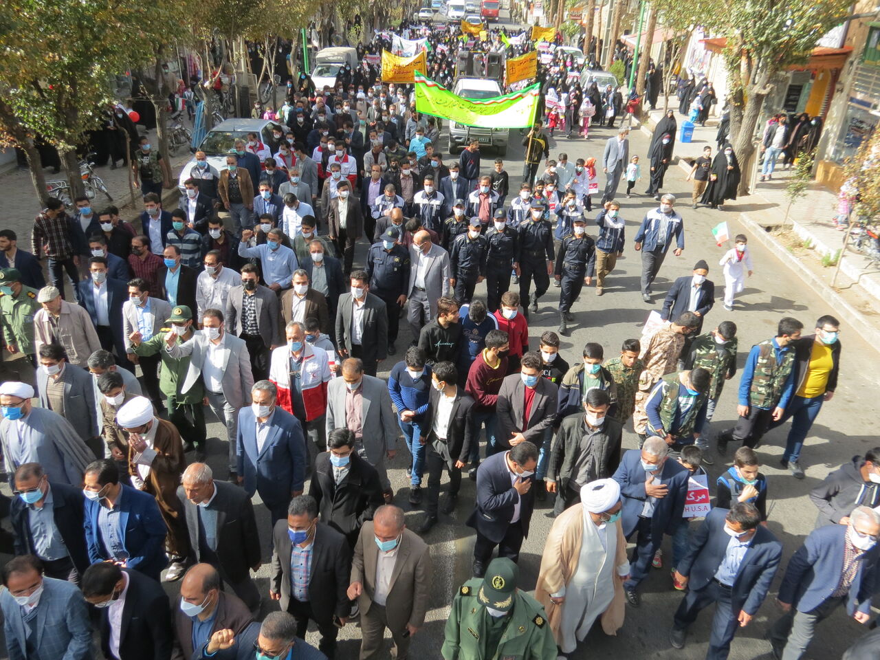 راهپیمایی ۱۳ آبان در کهگیلویه و بویراحمد آغاز شد