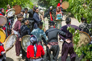 جشن چله تابستان در روستای زردوئی