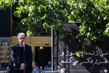 «عباس سجادی» در مراسم بدرقه زنده یاد «محمد علی بهمنی»