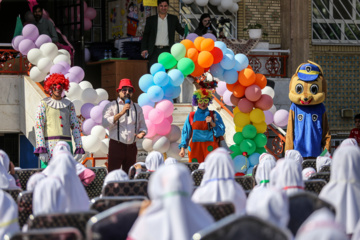 جشن شکوفه ها در شیراز