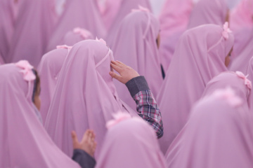 Iran : La « fête des anges » au sanctuaire de l'Imam Reza (P)