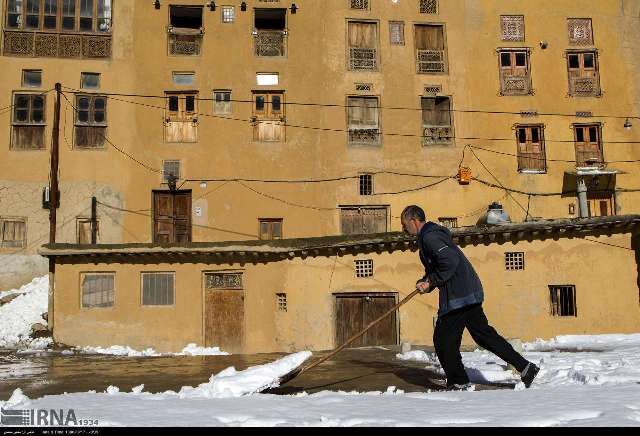 شهرستان های لاهیجان، رودسر و لنگرود در شرق گیلان همچنان در تاریکی بسر می برند