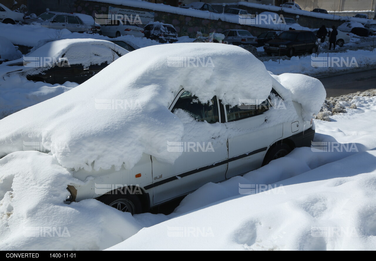 بارش برف و یخبندان در شهر سنندج