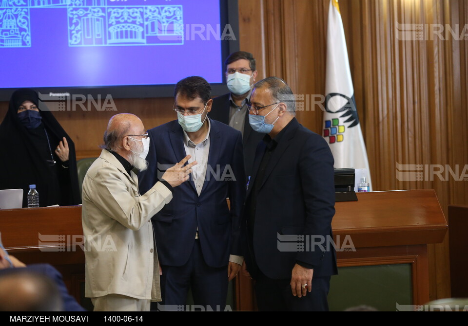 اولین حضور شهردار تهران در شورای شهر