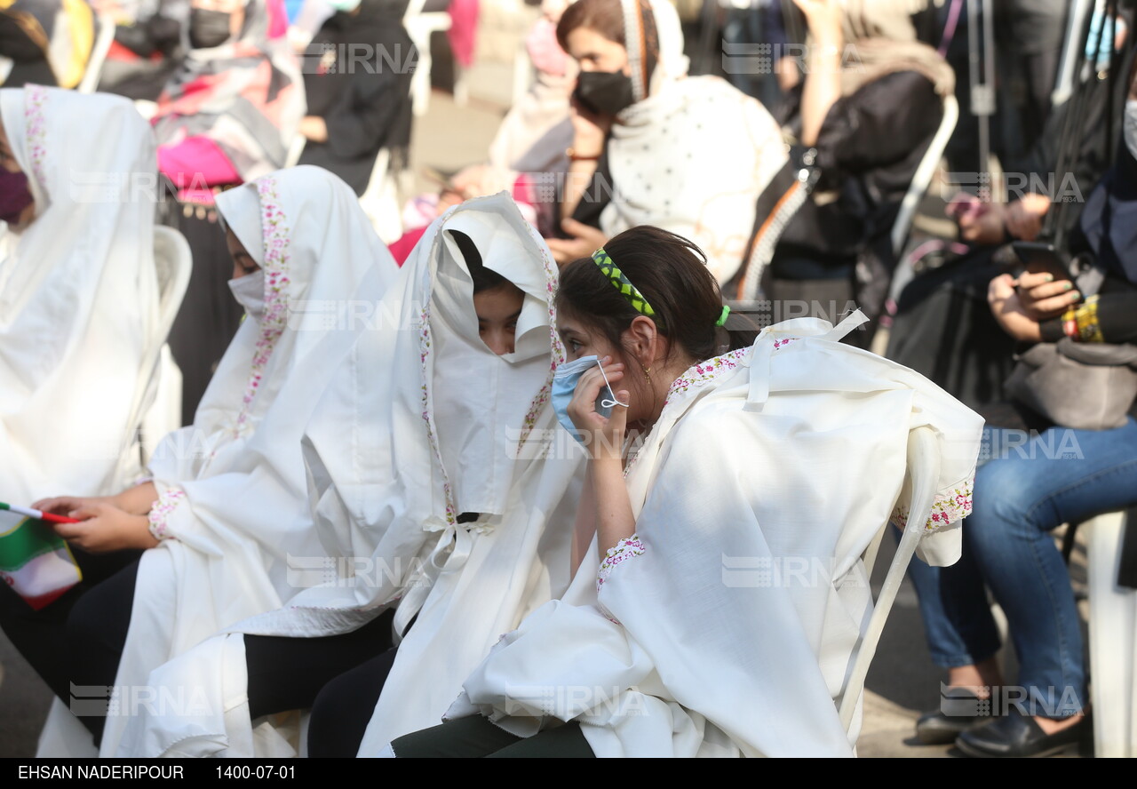 مراسم نمادین جشن غنچه‌ها و شکوفه‌ها