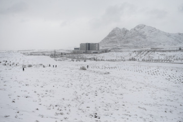 Iran : chutes de neige à Qom, située au sud-ouest de Téhéran