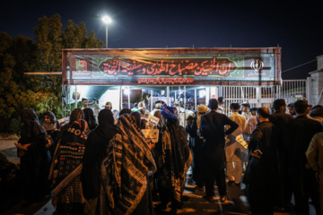 Foreign Pilgrims of Arbaeen at the Iran-Iraq Border