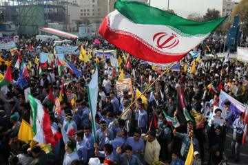 Las marchas del 13 de Aban en todo Irán