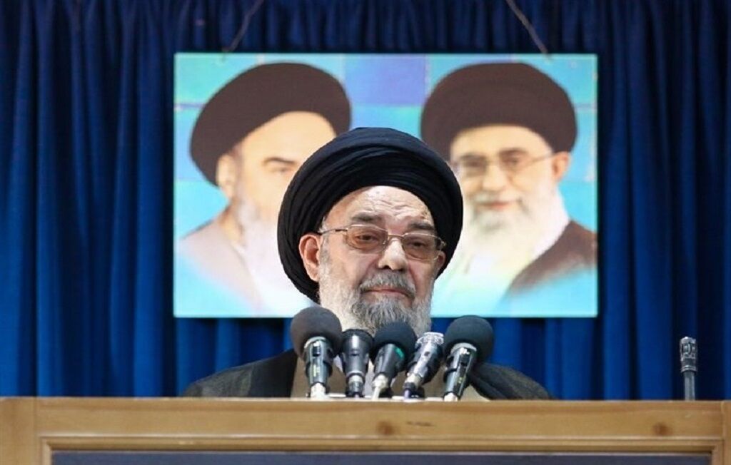 امام جمعه اصفهان: مسلمانان برای نجات از سلطه کفار وحدت داشته باشند