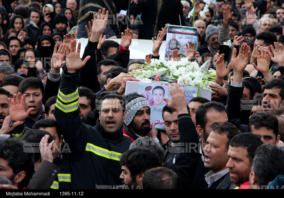 تشییع پیکر آتش نشان شهید در رضوانشهر رشت