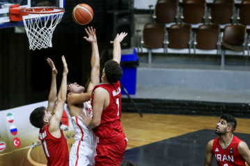 U-18 basketball match between Iran and Turkiye