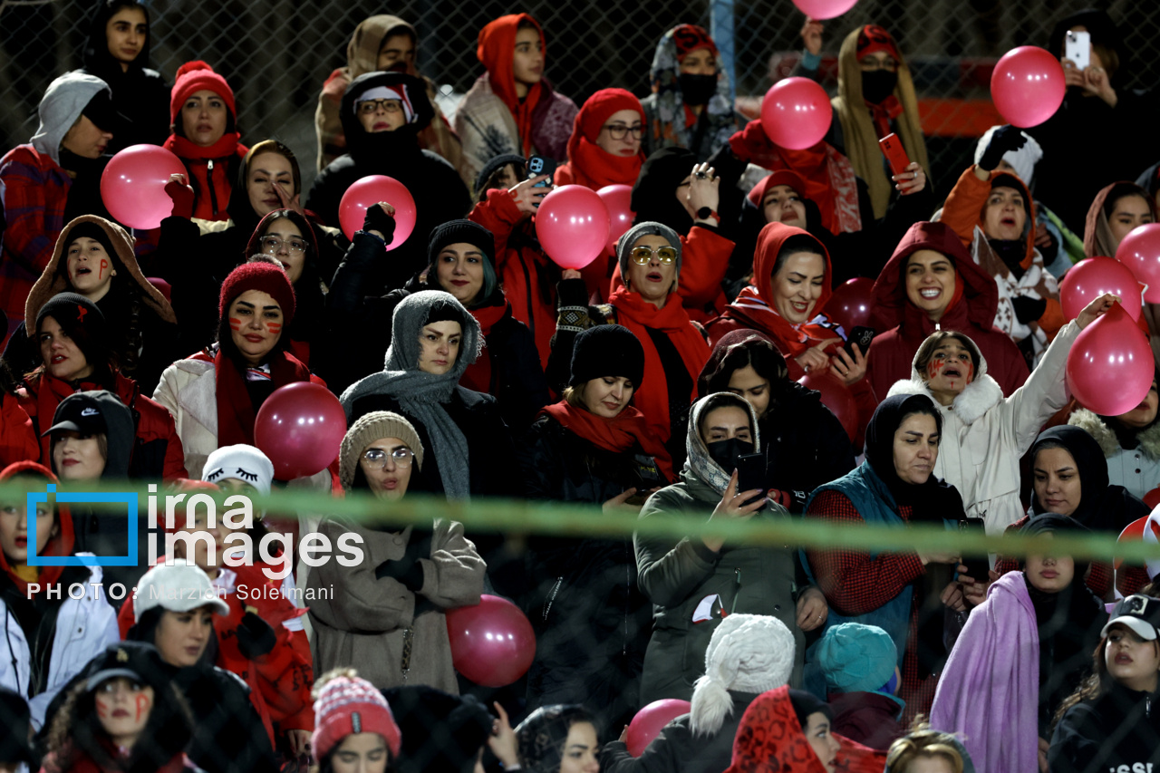 لیگ برتر فوتبال - پرسپولیس و هوادار